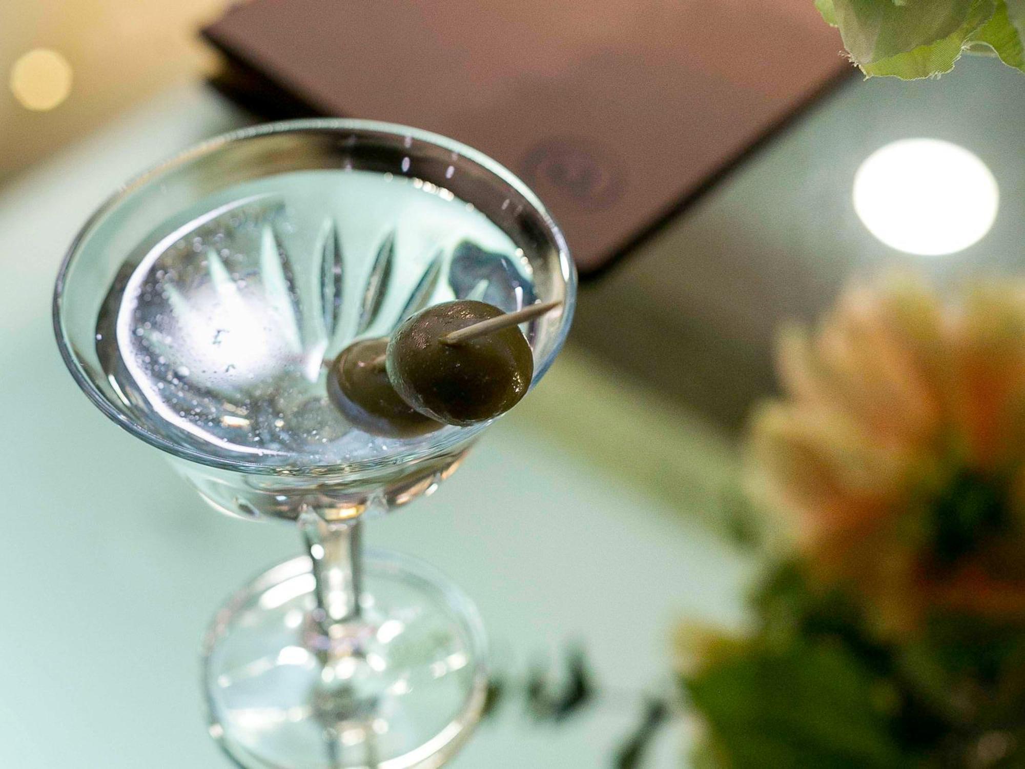 The Sebel Quay West Suites Сидней Экстерьер фото A dry martini